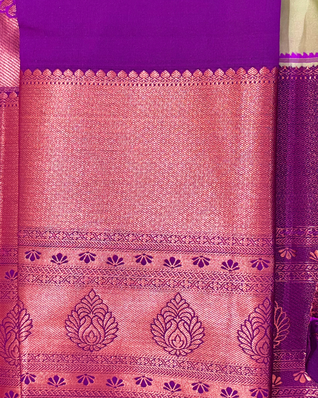 Elegant Lime Green Kanjivaram Silk Saree with Contrast Rani-Pink Zari Border